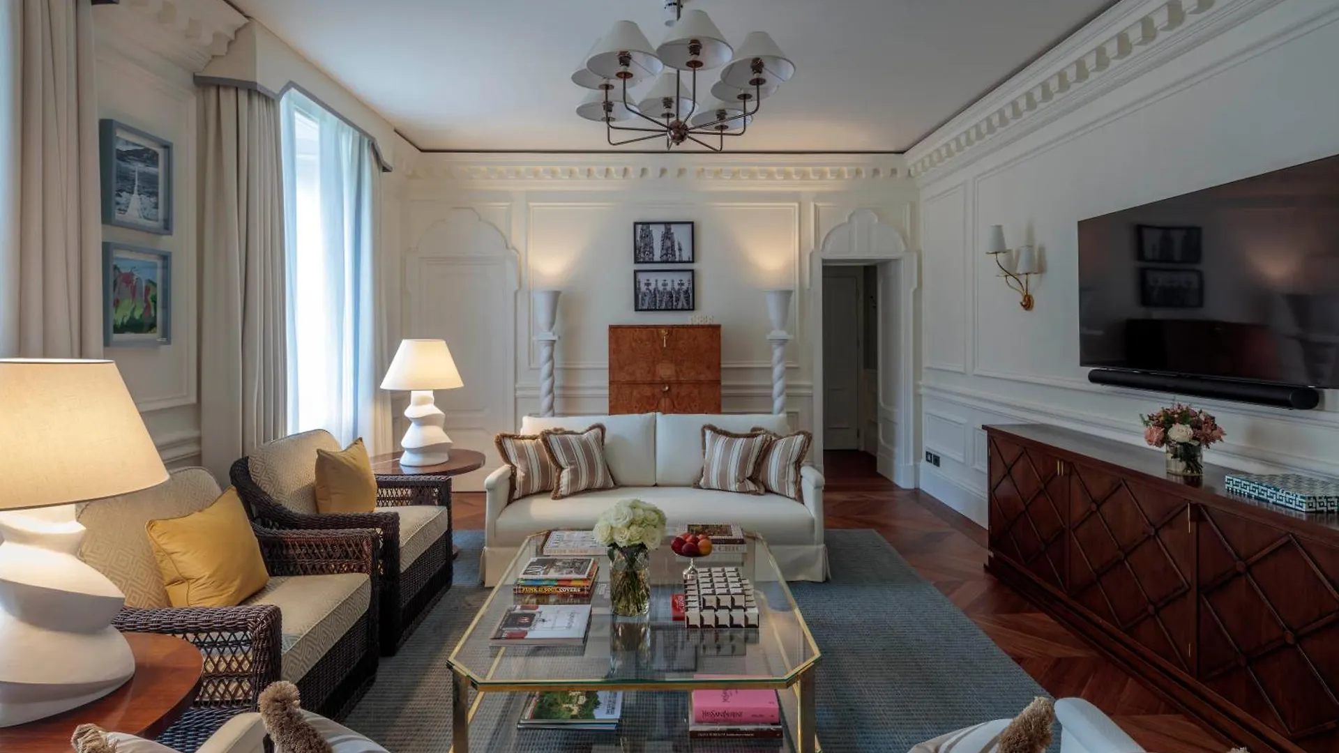 Apartment Rocco Forte House Via Manzoni Milan Italy